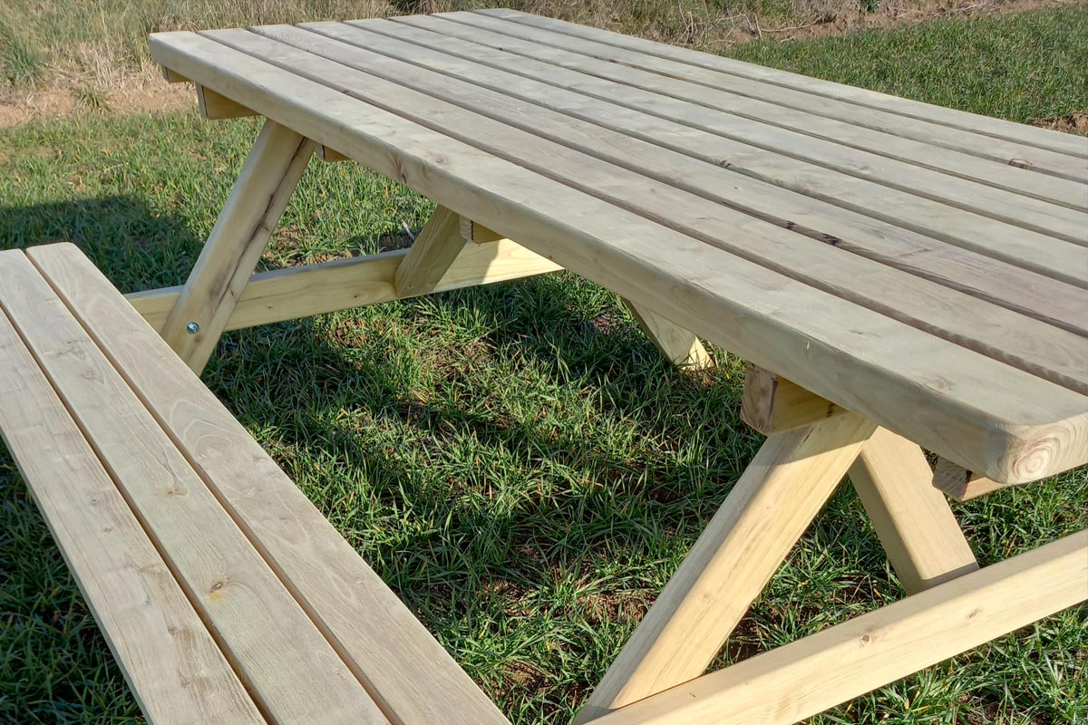 Mesa de pícnic en madera de acacia para exterior