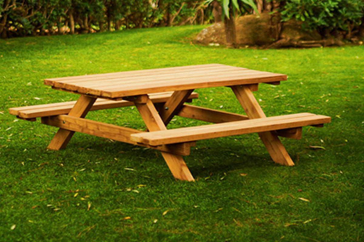 Mesa de pícnic infantil en madera de acacia para exterior